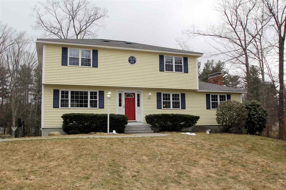 7 Acropolis Ave, Londonderry, NH 03053 - photo 1