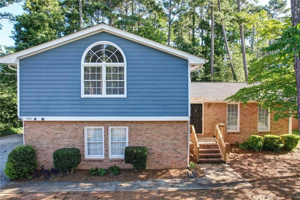 4566 Mountain Creek Dr NE, Roswell, GA 30075 - photo 1