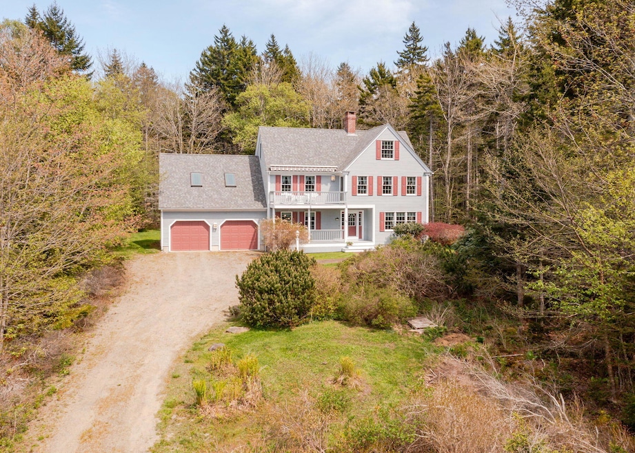 For Sale $939,000 • Co-Listing Agent