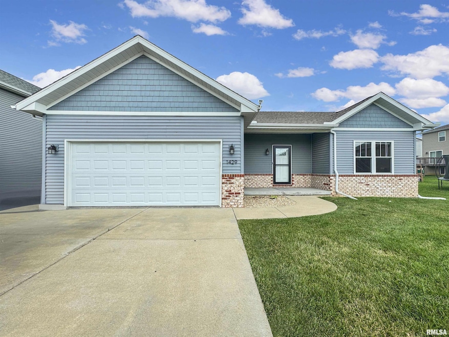 For Sale $279,900 • Co-Listing Agent