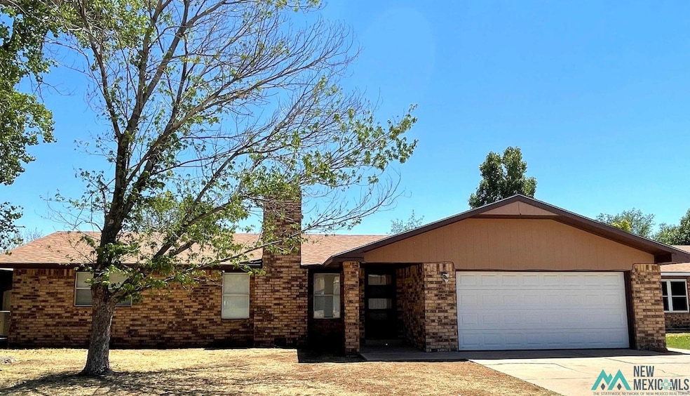 3705 Tom Watson Dr, Clovis, NM 88101 - photo 1