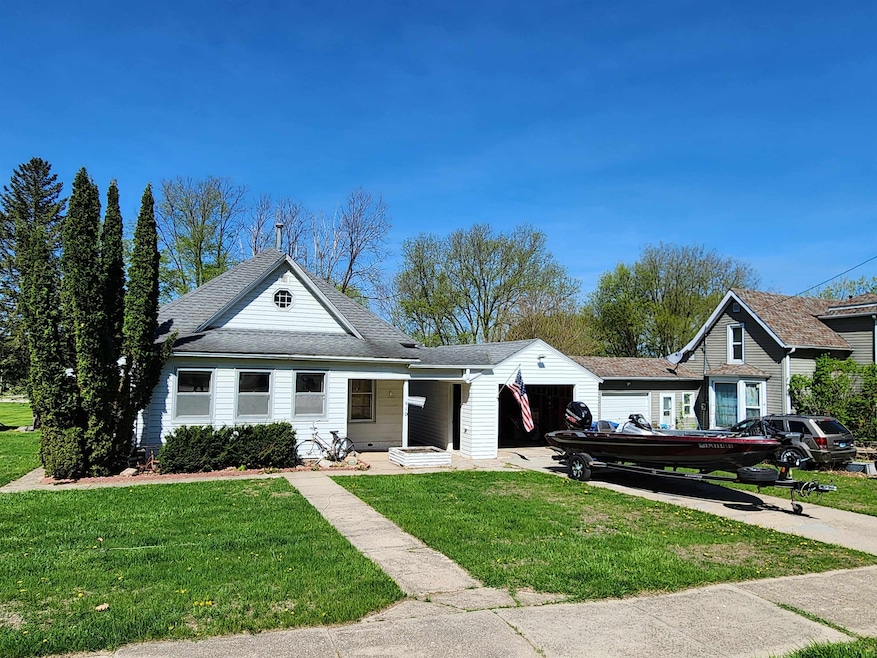 410 4th St, Sioux Rapids, IA 50585 - photo 1
