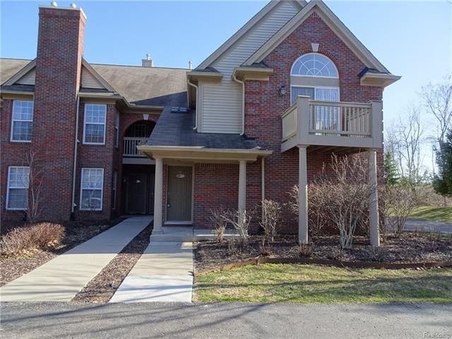 Private Ranch Condominium w/Balcony