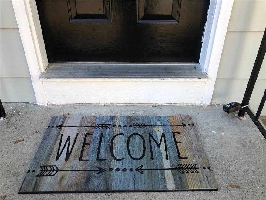 104 Clyde St, Pawtucket, RI 02860 - photo 1