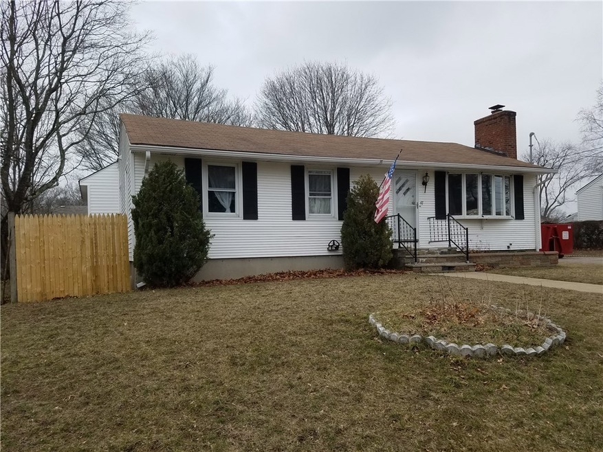 47 Reynolds Ave, Warwick, RI 02889 - photo 1