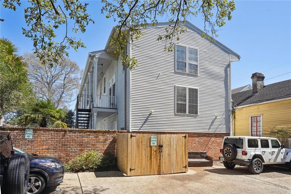 825 Louisiana is one of 4 bldgs. that comprise the