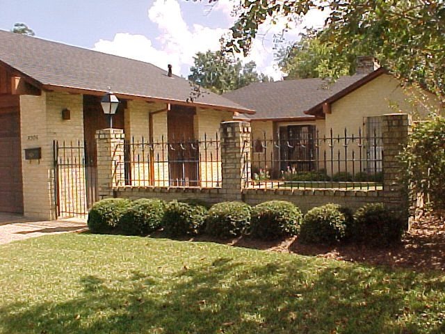 3205 Avenue J, Bay City, TX 77414 - photo 1