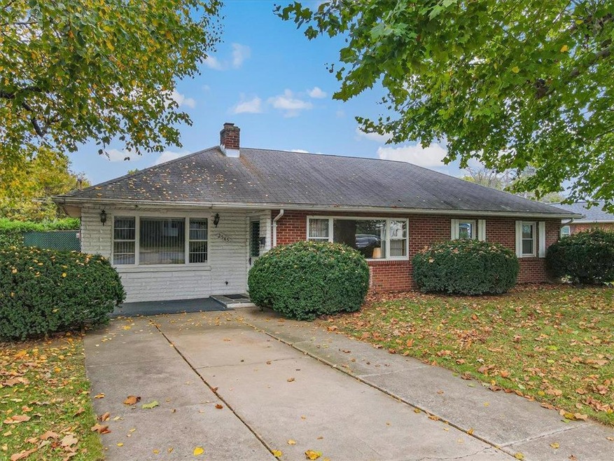 2545 W Fairview St unit 2547, Allentown, PA 18104 - photo 1