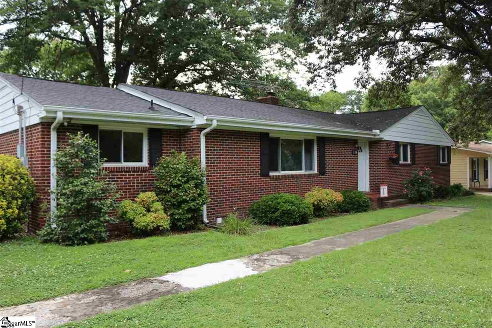 118 Fairlane Dr, Simpsonville, SC 29680 - photo 1