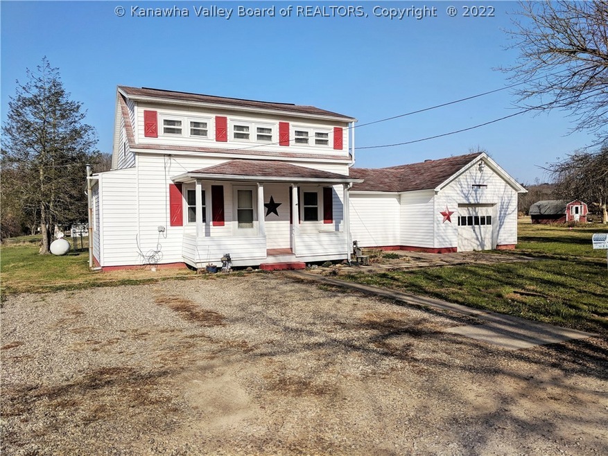 243 Jason Ln, Leon, WV  25123