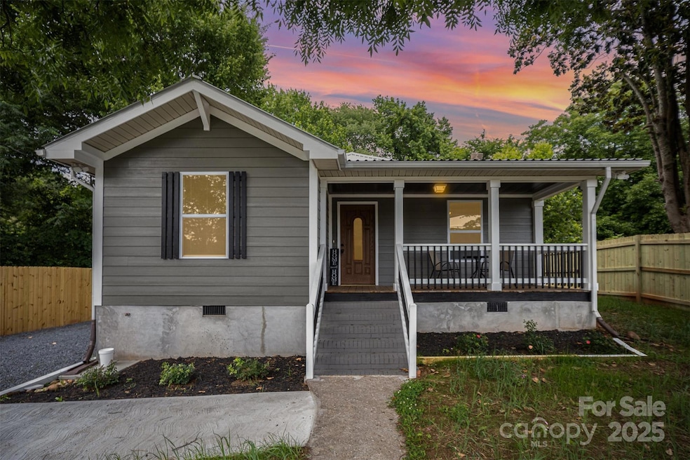 Sold $160,900 • Co-Listing Agent