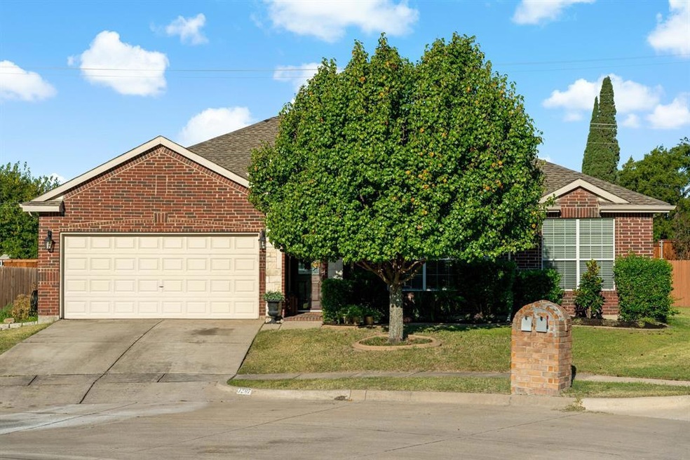 1207 Cedar Branch Dr, Wylie, TX 75098 - photo 1