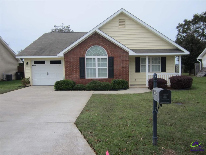 212 Summerstone Bend, Byron, GA 31008 - photo 1