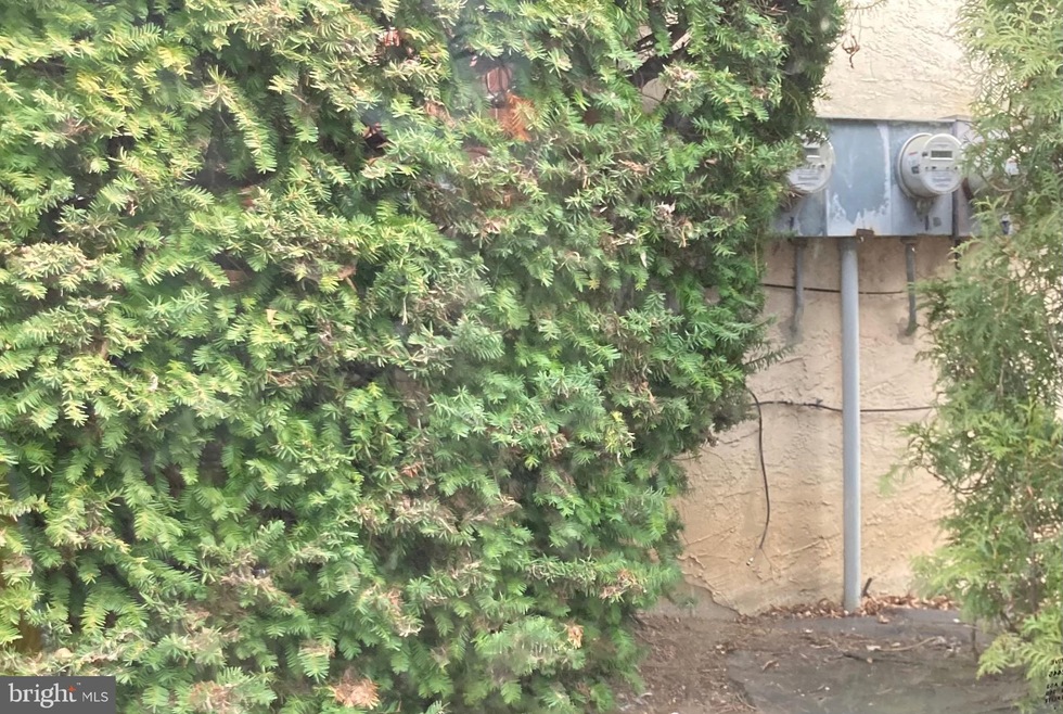 20 Kern St, Darby, PA 19023 - photo 1