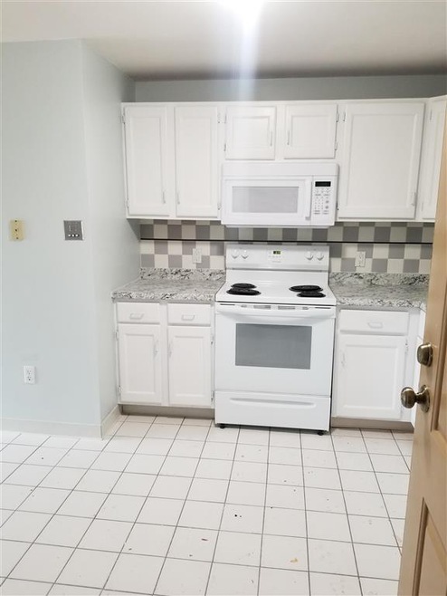 12 E Side Dr unit 424, Concord, NH 03301 - photo 1