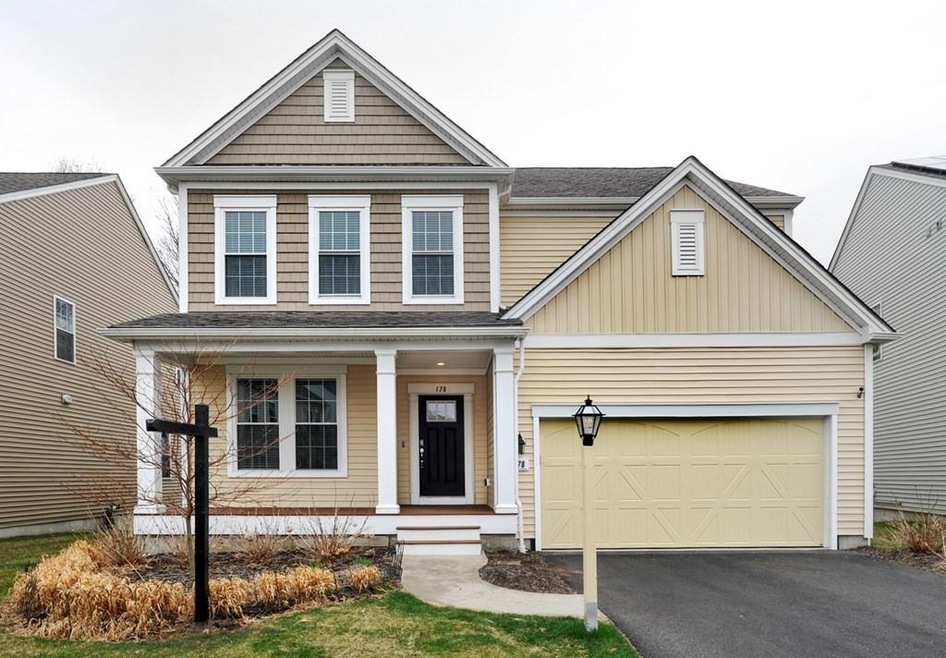 178 Stonehaven Dr, Weymouth, MA 02190 - photo 1