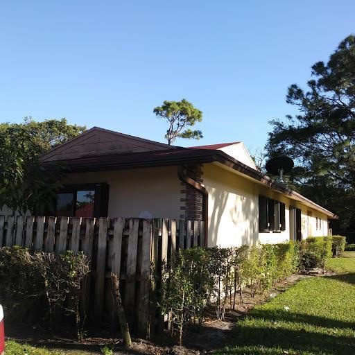 4296 Woodstock Dr unit A, West Palm Beach, FL 33409 - photo 1