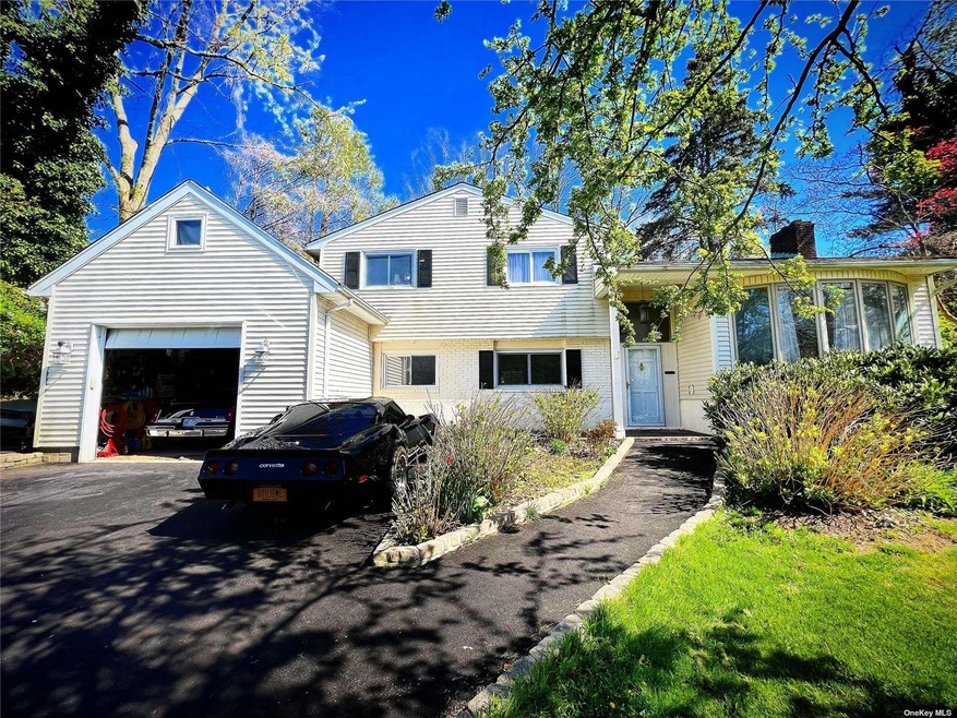 2 Daniel Dr, Glen Cove, NY 11542 - photo 1