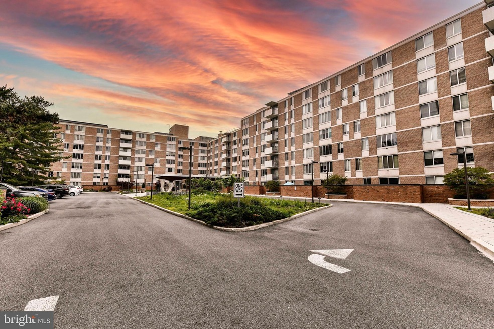 Van Ness East unit 114, Washington, DC 20008 - photo 1