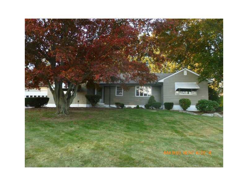 375 Comstock Pkwy, Cranston, RI 02921 - photo 1