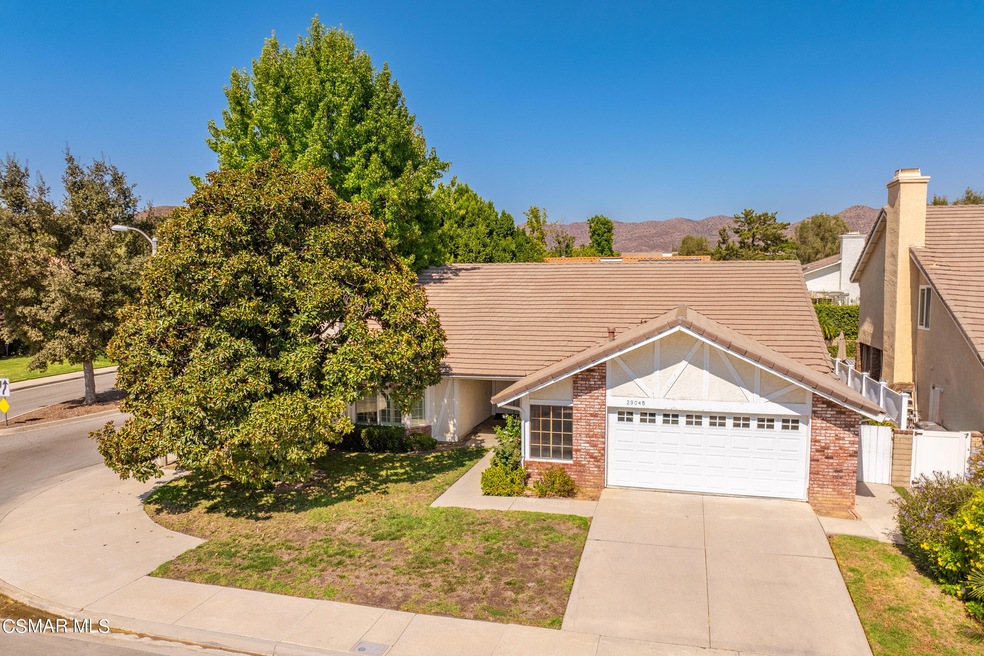 29045 Hollow Oak Ct Agoura Hills