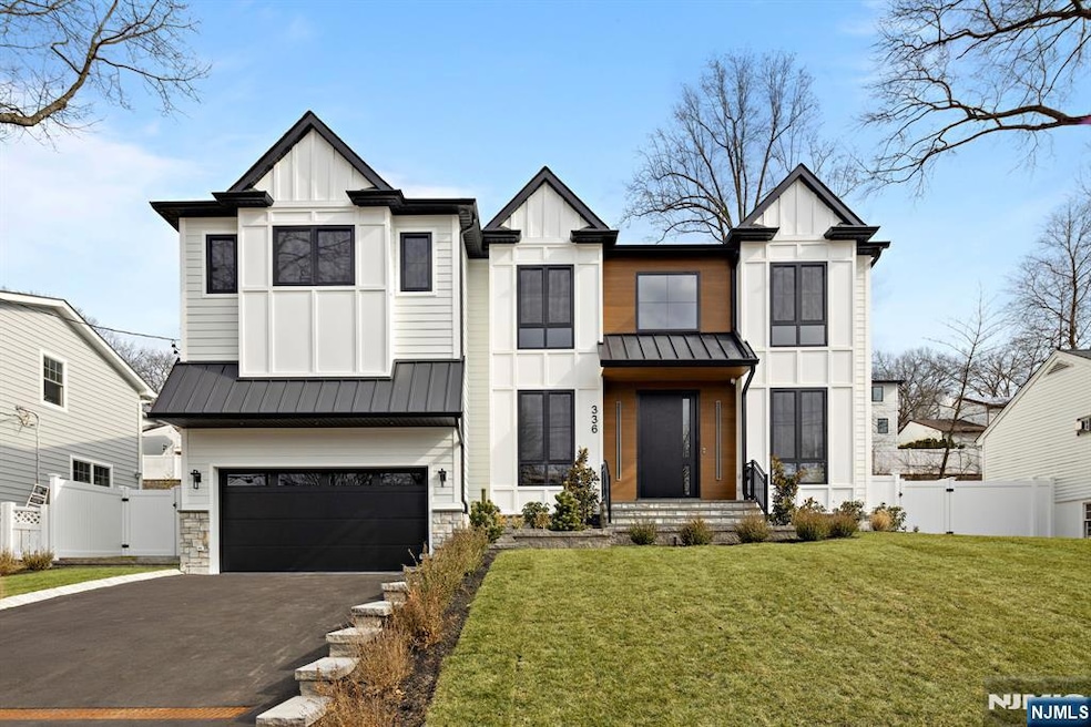 336 Lockwood Dr, Paramus, NJ 07652 - photo 1