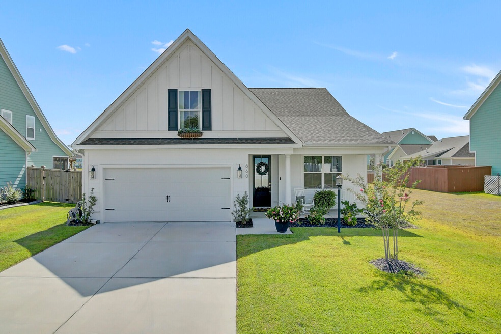 660 Yellow Leaf Ln, Summerville, SC 29486 - photo 1