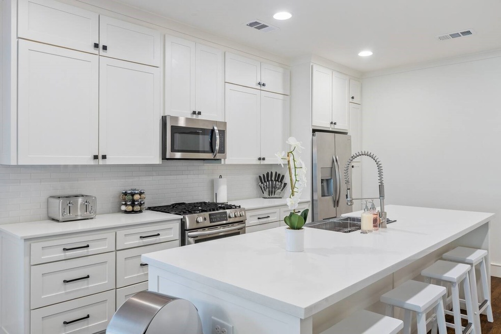 6001 Palo Pinto Ave, Dallas, TX 75206 - photo 1