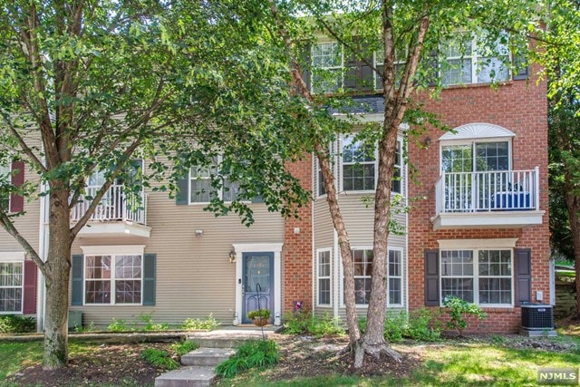 2289 Nash Ct unit 24E, Mahwah, NJ 07430 - photo 1