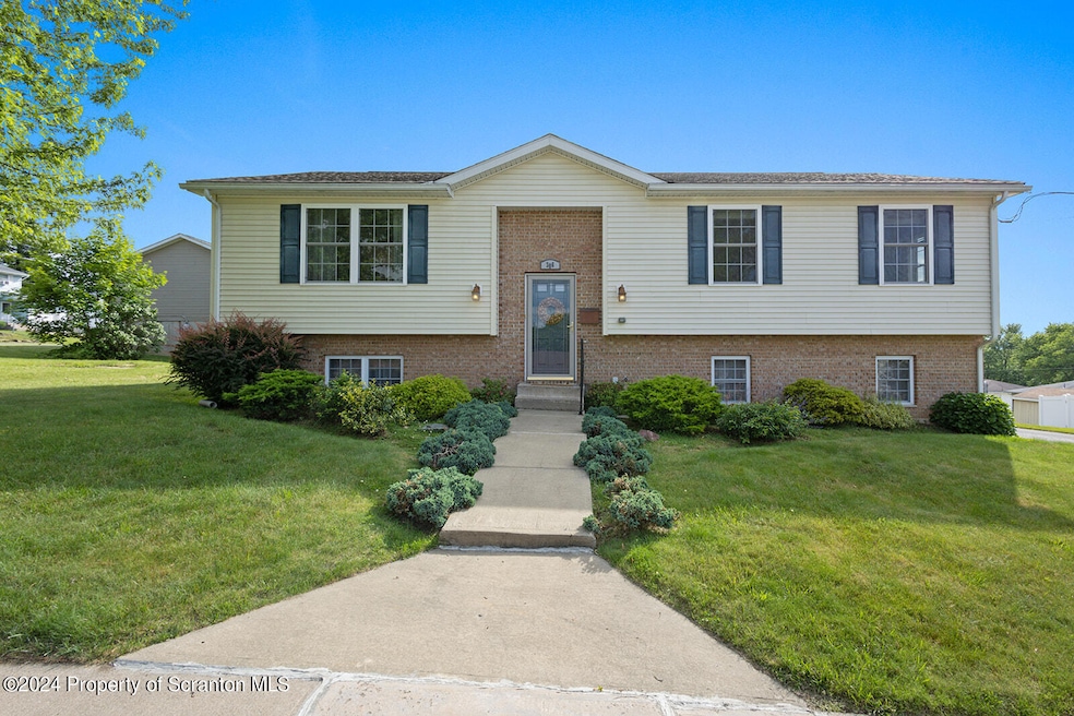 306 Walsh St, Scranton, PA 18505 - photo 1