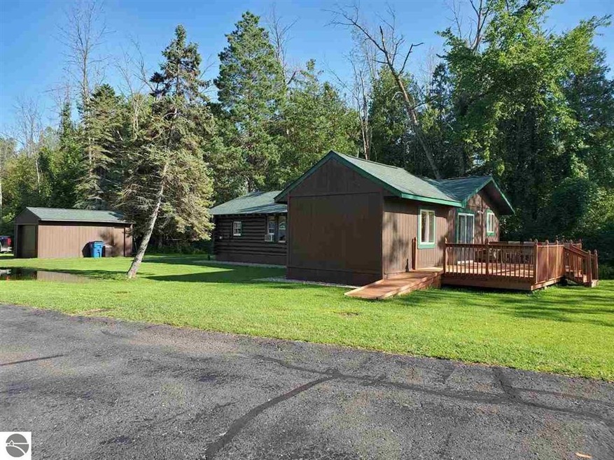 426 E Allen Ct, Au Gres, MI 48703 - photo 1