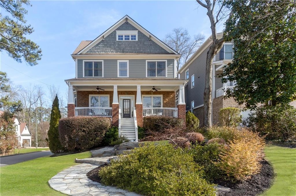 Sold $1,155,000 • Co-Listing Agent