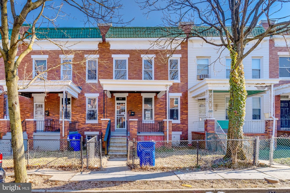 743 Linnard St, Baltimore, MD 21229 - photo 1