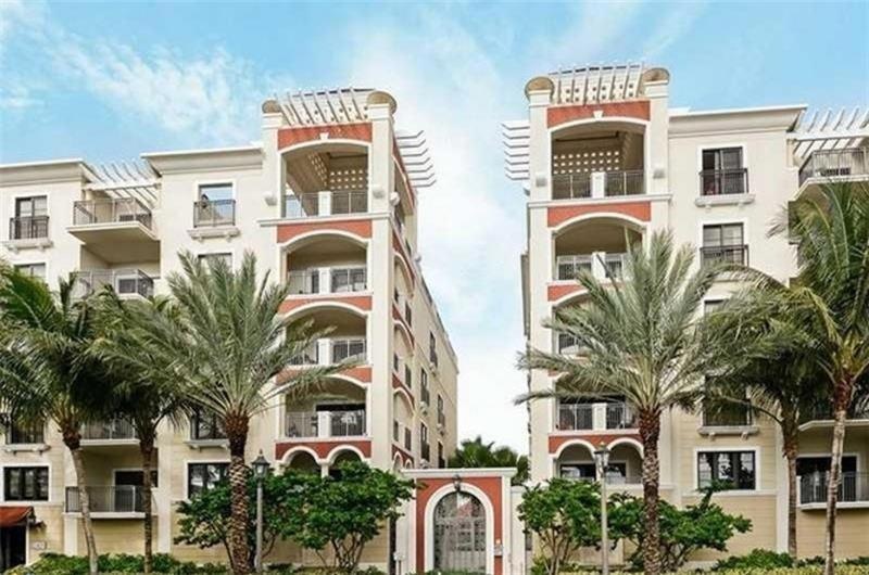 Sold $695,000 • Co-Listing Agent