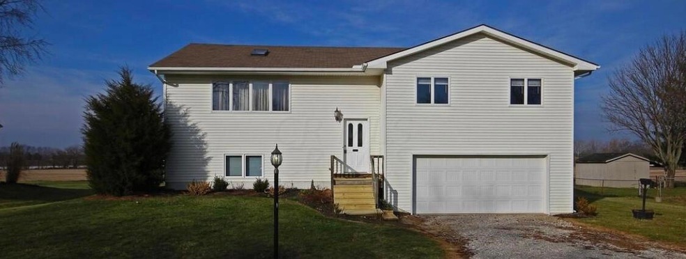 23835 Eisenhower Dr, Circleville, OH 43113 - photo 1