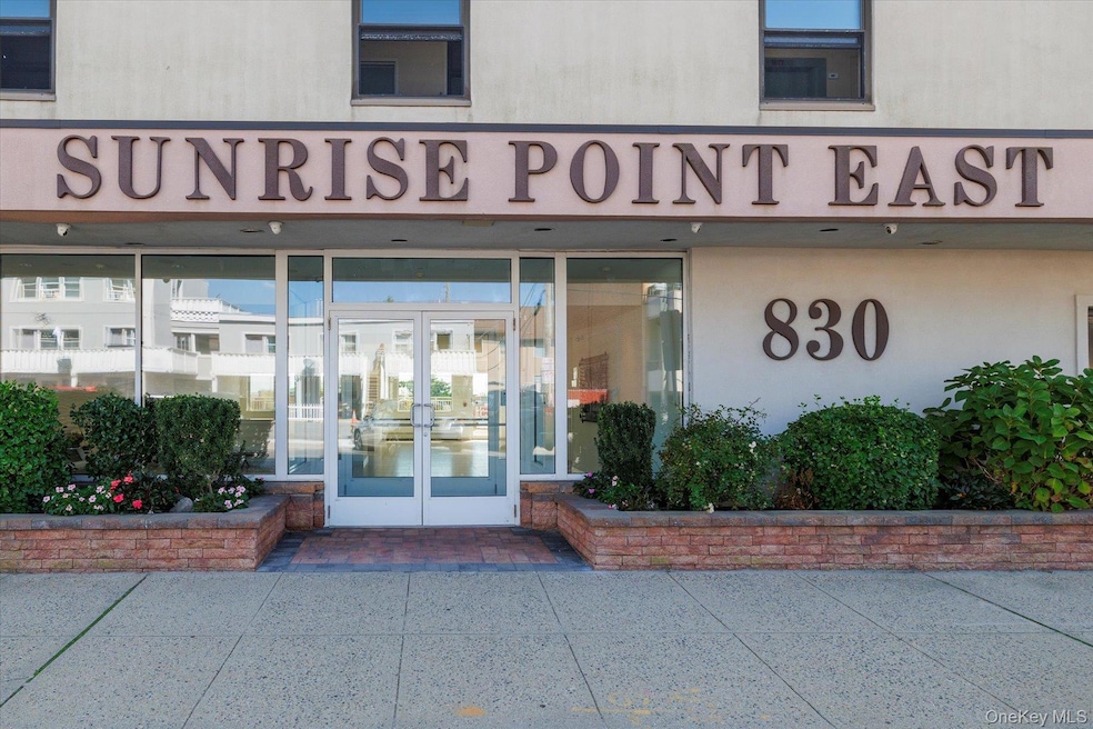 Sunrise Point East unit 1G, Long Beach, NY 11561 - photo 1