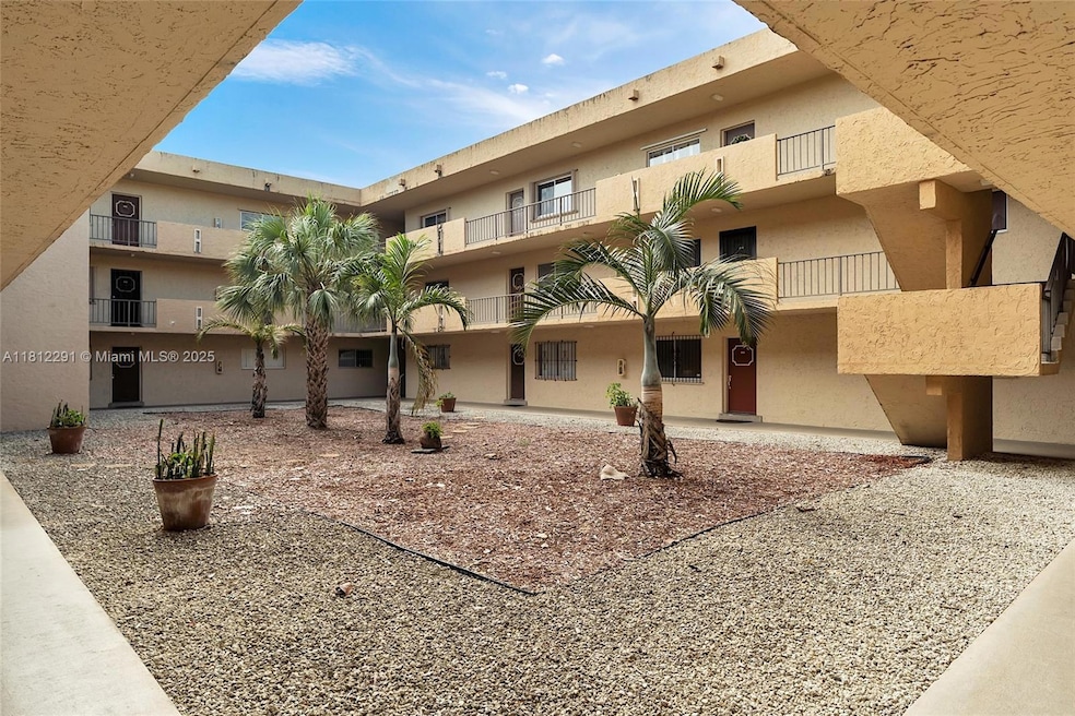 For Sale $305,000 • Co-Listing Agent