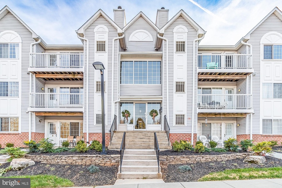 9 Tintern Ct unit 201, Lutherville Timonium, MD 21093 - photo 1