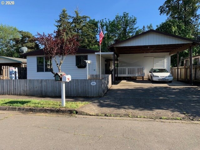 5171 Forsythia St, Springfield, OR 97478 - photo 1