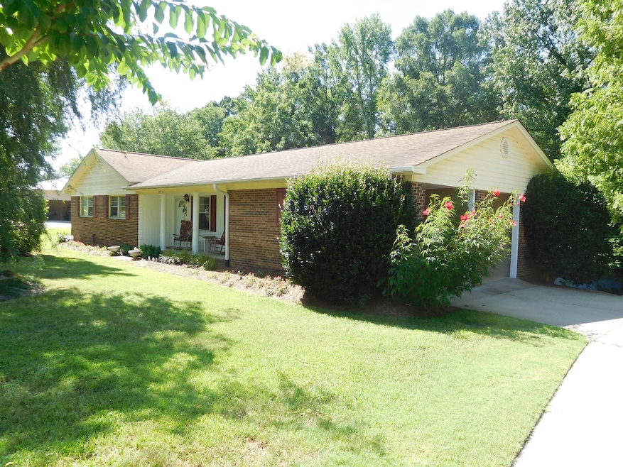 191 Old Race Track Rd, Gaffney, SC 29340 - photo 1