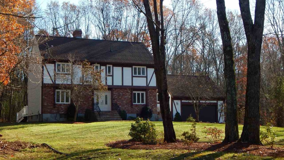 23 Golden Oaks Dr, Salem, NH 03079 - photo 1