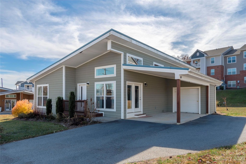 88 Strick Garden Ln, Hendersonville, NC 28792 - photo 1