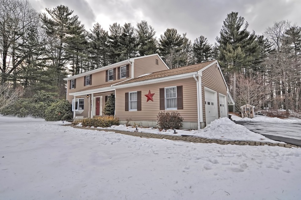 22 Parker Rd, Sutton, MA 01590 - photo 1
