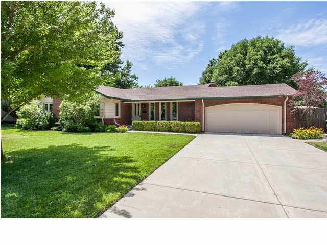 BEAUTIFUL 3 BEDROOM 2 BATH HOME IN WESTLINK