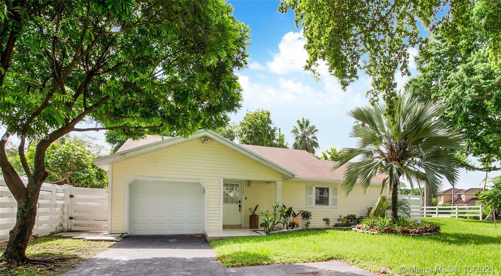 unlisted-address, Miami, FL 33186 - photo 1