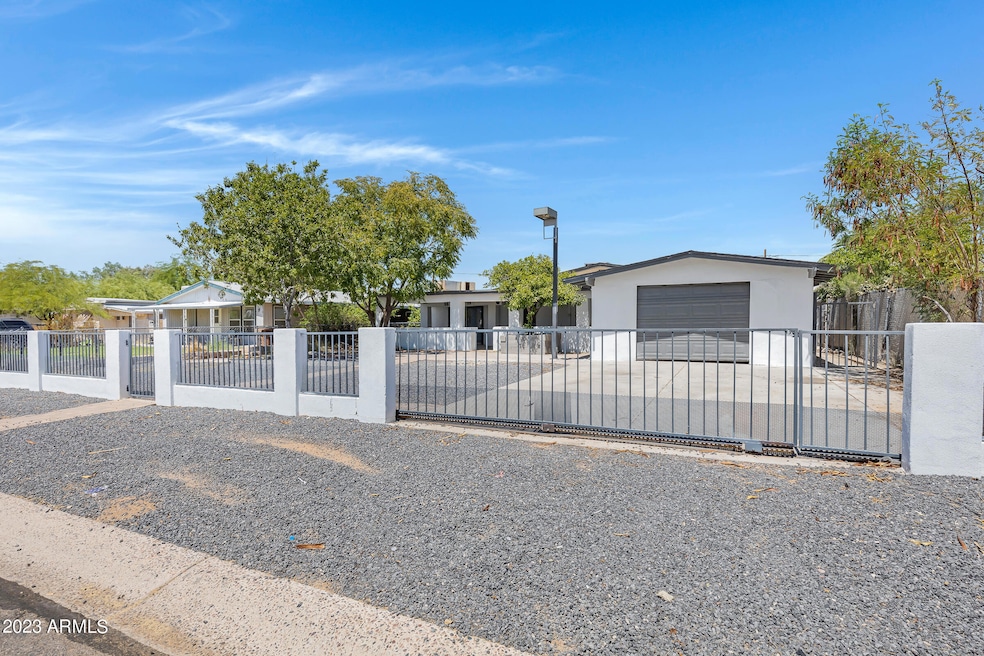 8214 E 4th Ave-1