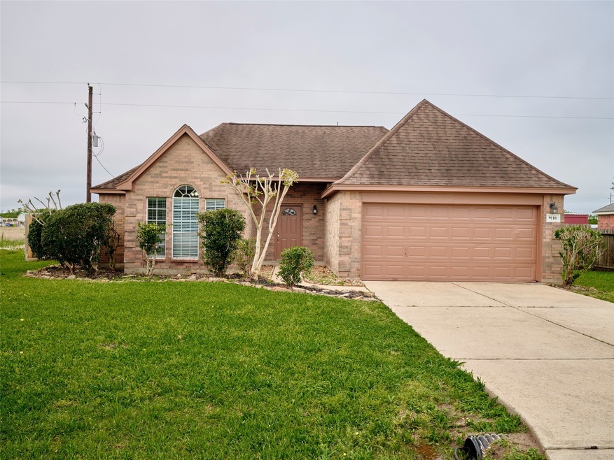 9110 Stephen St, Needville, TX 77461 - photo 1