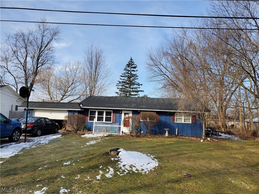 836 Community Rd, Sheffield Lake, OH 44054 - photo 1