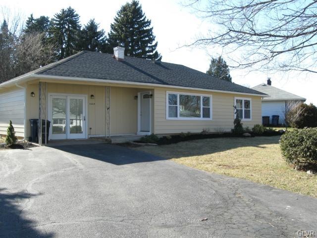 3204 Aberdeen Cir, Allentown, PA 18104 - photo 1