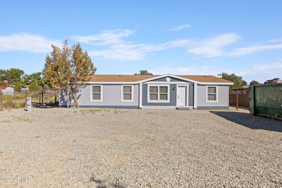 20772 E Stagecoach Trail, Mayer, AZ 86333 - photo 1